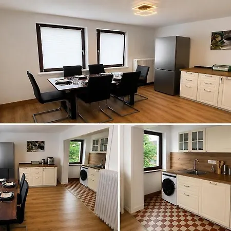 Exclusive 4-room Near Wilhemshoehe Train Station